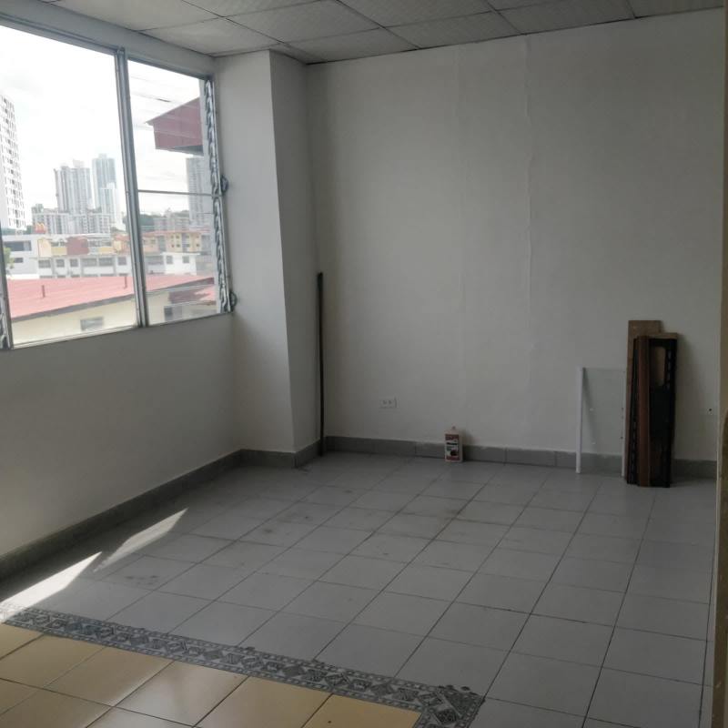 Laundry room with utility sink and window PH Montana apartment rental Panama