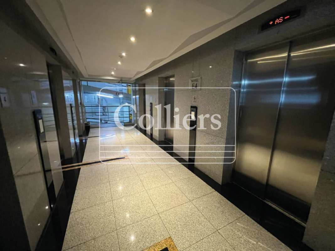 Shell condition office interior space in Torre Twist ready for build out in Obarrio Panama