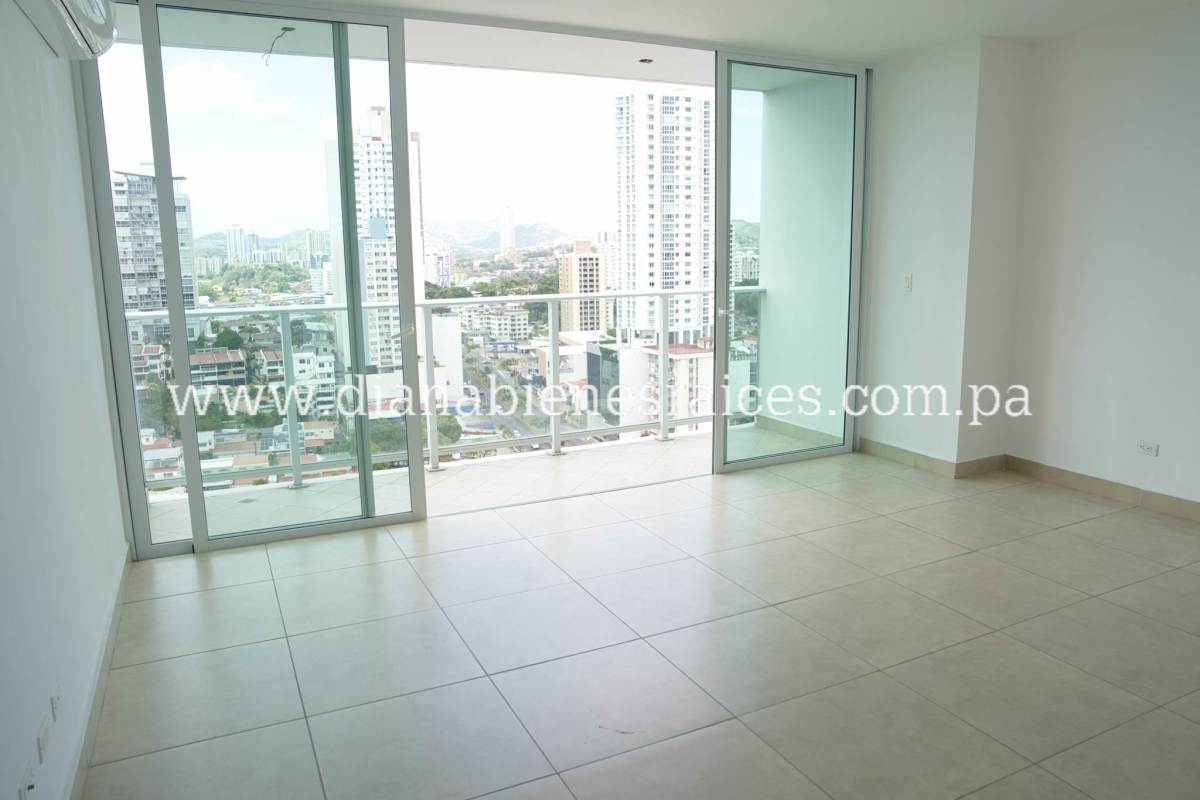 Bedroom with large windows ceramic flooring PH Altamira Hato Pintado Panama