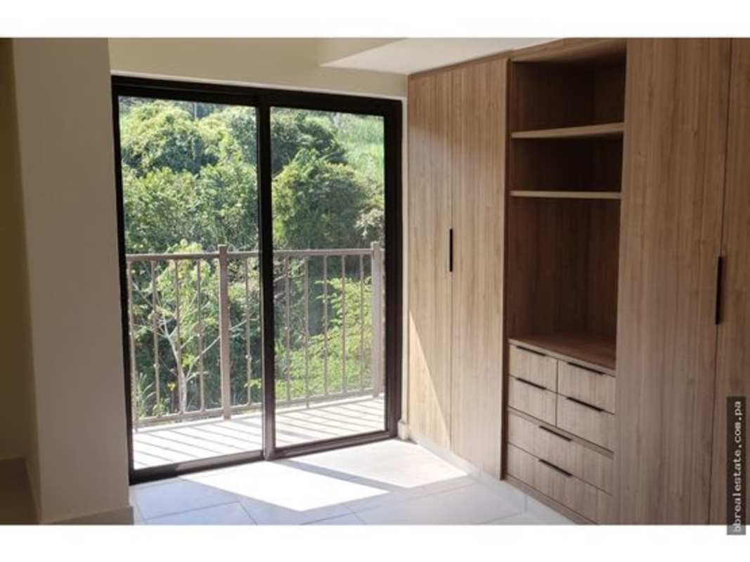 Second bedroom with ensuite bathroom and closet PH Embassy Village Clayton Panama