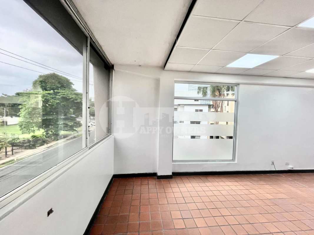 Bright office workspace with windows at Centro Profesional de Golf San Francisco Panama City