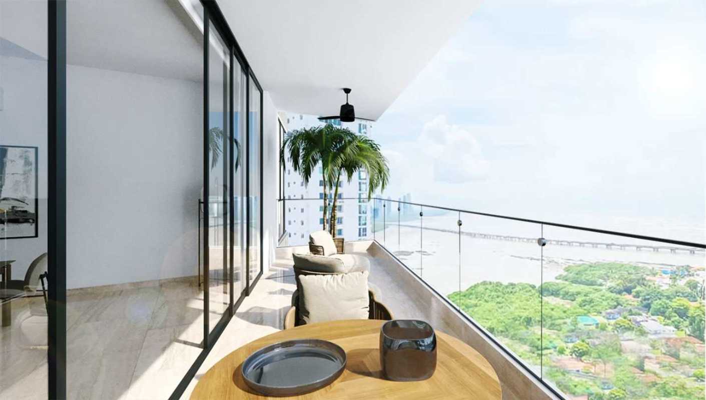 Secondary bedroom with skyline view in luxury apartment PH Riviera del Mar Panama City