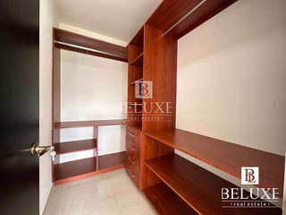 Single Family House for Sale in Pedregal - 4 bedrooms