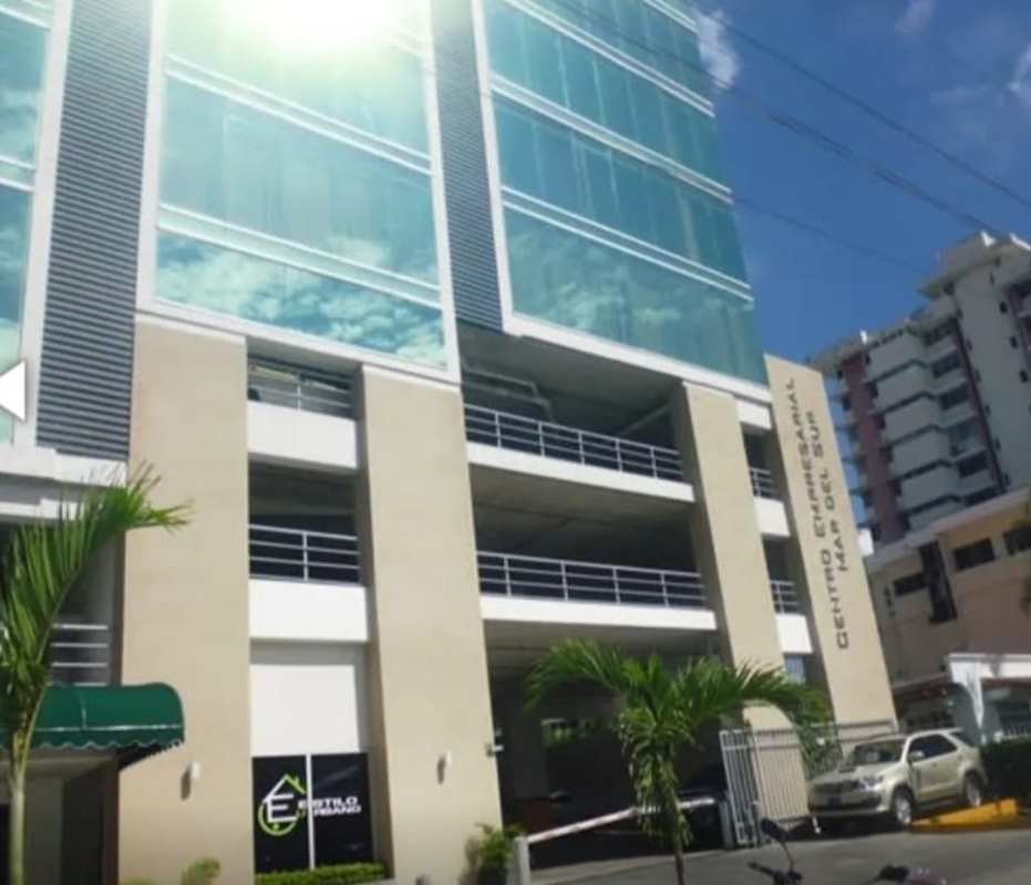 Furnished office space with cubicles and workstations in PH Centro Empresarial Mar del Sur Panama