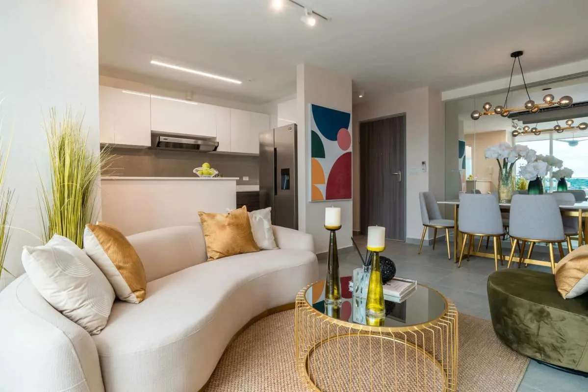 Contemporary open plan dining living with modern decor in PH RISE Parksquare Panama