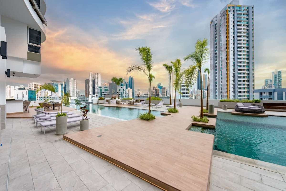 Minimalist bedroom with large window and built-in closet PH Luxor 400 El Cangrejo