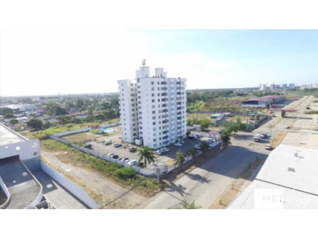 Modern elevator in lobby with stone tile wall Los Pueblos Garden Juan Díaz Panama