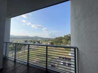 Private balcony with view of gardens and pool PH Mosaic Panama Pacifico