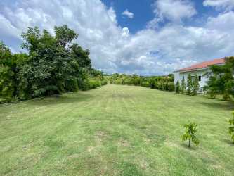Spacious garden-like lot in Punta Barco Village Panama near the ocean