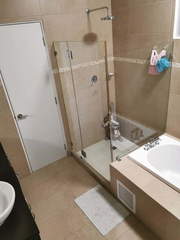 Apartment for Sale in San Francisco - 3 bedrooms