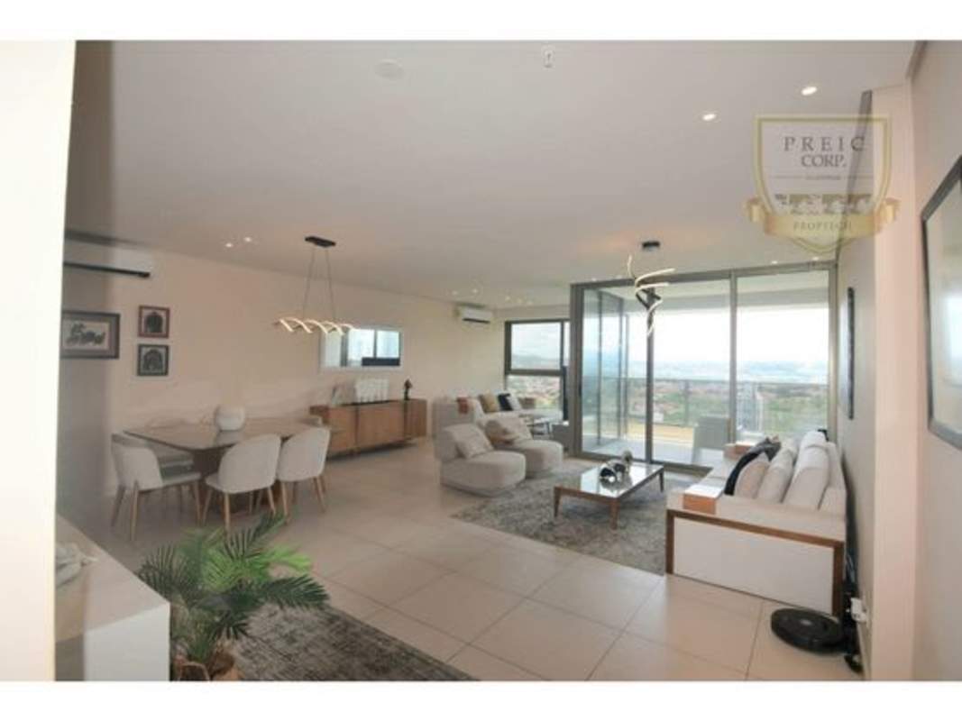 Fully furnished kitchen with island stainless appliances granite in PH Mirador