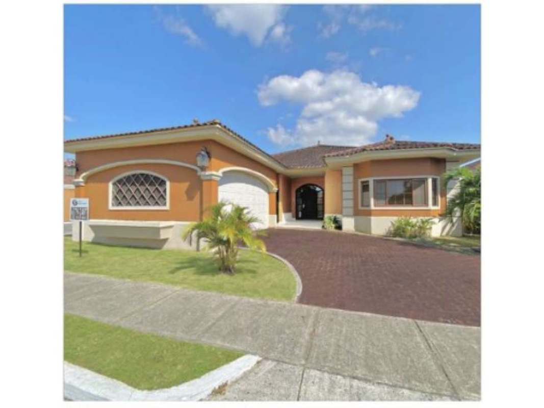 Luxury 3BR House with Pool Sunset Coast Costa Sur