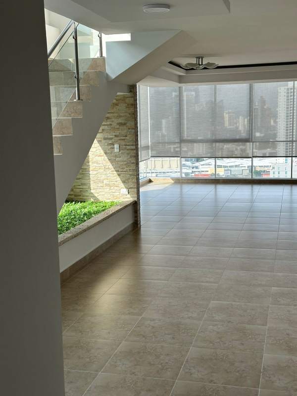 Full kitchen granite countertop wooden cabinets San Francisco duplex apartment