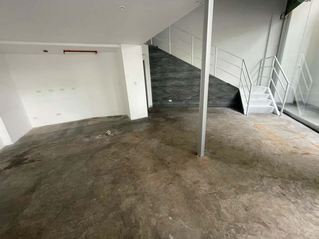 Interior hallway and utility or storage section in commercial unit PH Metropolitan Park Panama