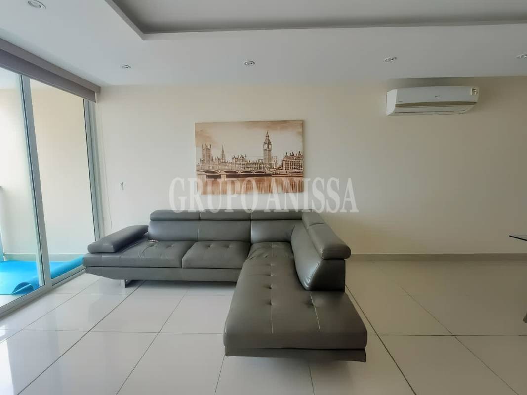 Equipped independent kitchen with granite countertops and stainless appliances in PH Midrise Panama City