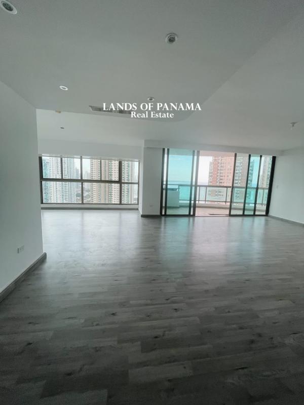 Large closed kitchen in luxury condo with granite counters in PH Ocean Park Punta Pacifica