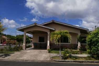 Modern bathroom with walk-in glass shower Penonomé Panama
