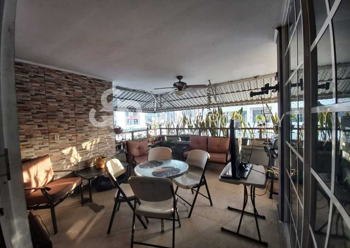 Enclosed balcony with grill and seating area PH Santa Fe Panama City for sale