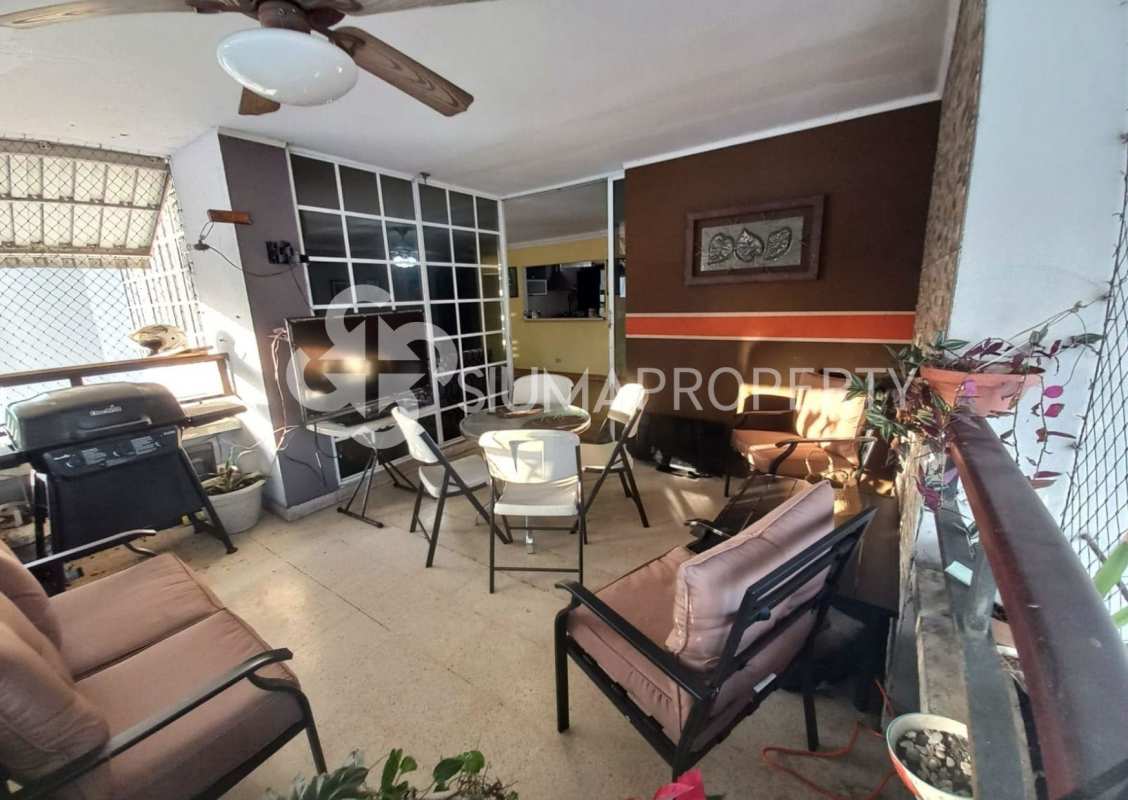 Lobby entrance with sofa, elevator, console table in PH Santa Fe El Carmen Panama City