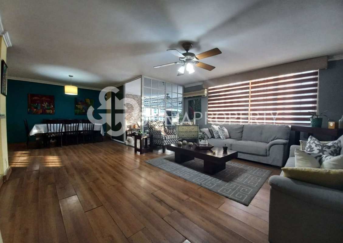 Spacious contemporary living dining room with wooden floors PH Santa Fe Panama City