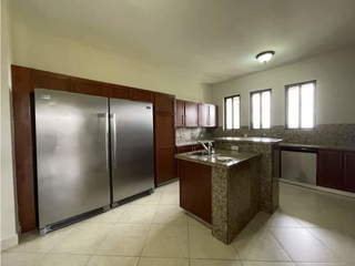 Apartment for Sale in Clayton - 3 bedrooms