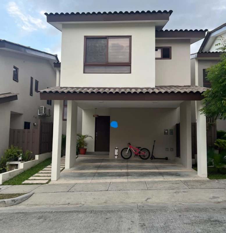 Equipped kitchen with gray countertops and appliances Golf Gardens Brisas del Golf Panama