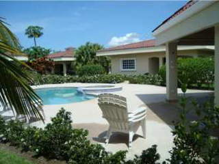 Beach Estate with Multiple Houses for Sale in Antón - 9 bedrooms