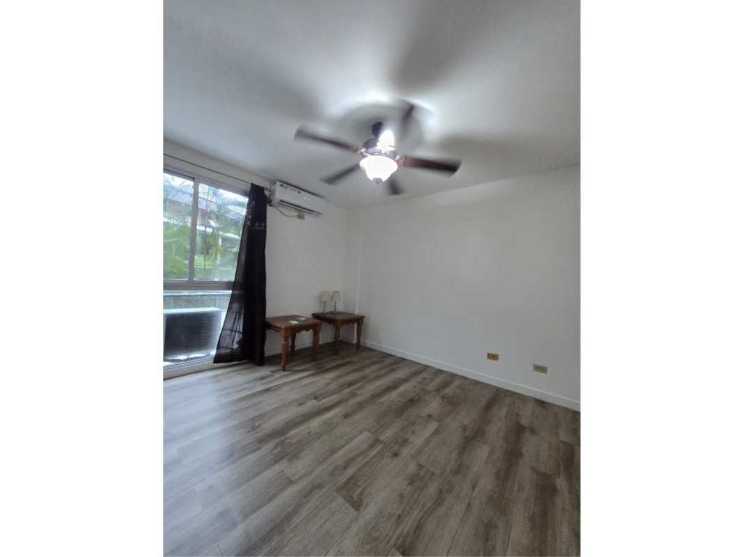 Living room with AC, large window natural light PH Clayton Tower Clayton Panama