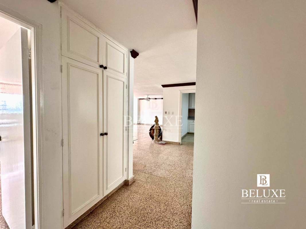 Spacious 2BR Apartment with Pool PH Florida Obarrio