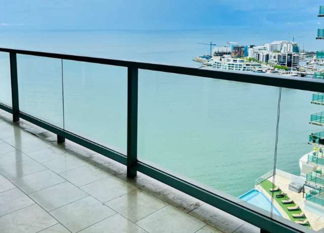 Elegant 2BR Oceanview Apartment in Trump Punta Pacífica