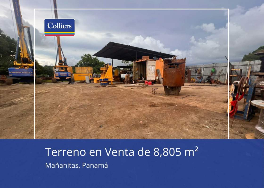 Open industrial lot featuring heavy machinery, covered area, containers in Las Mañanitas Panama