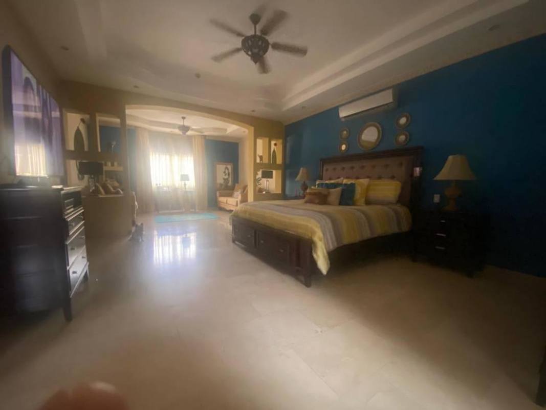 Spacious gourmet kitchen with granite island modern appliances Costa de las Perlas Panama