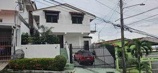 House for Sale in Rufina Alfaro - 3 bedrooms