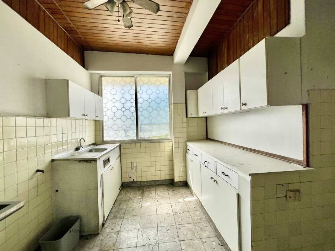 Bedroom space with window and closet Altos del Golf home for sale Panama City