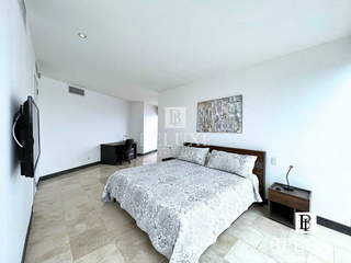 Apartment for Sale in San Francisco - 2 bedrooms