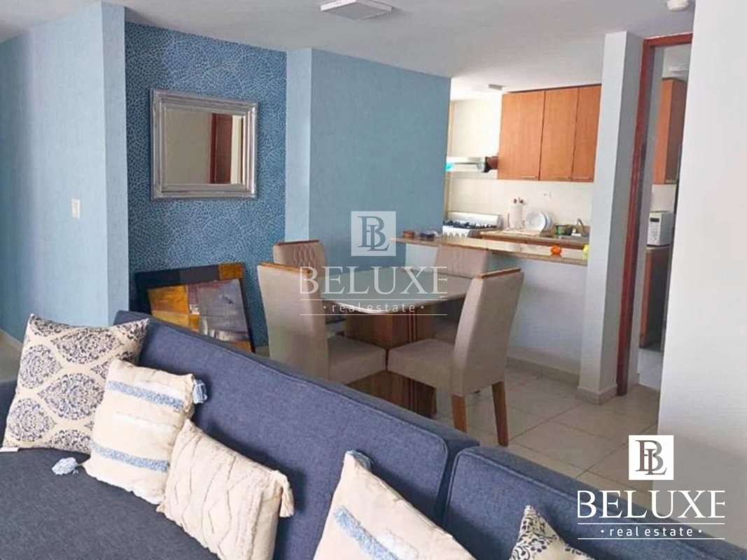 Contemporary kitchen granite countertops wooden cabinets PH Terramar Panama City