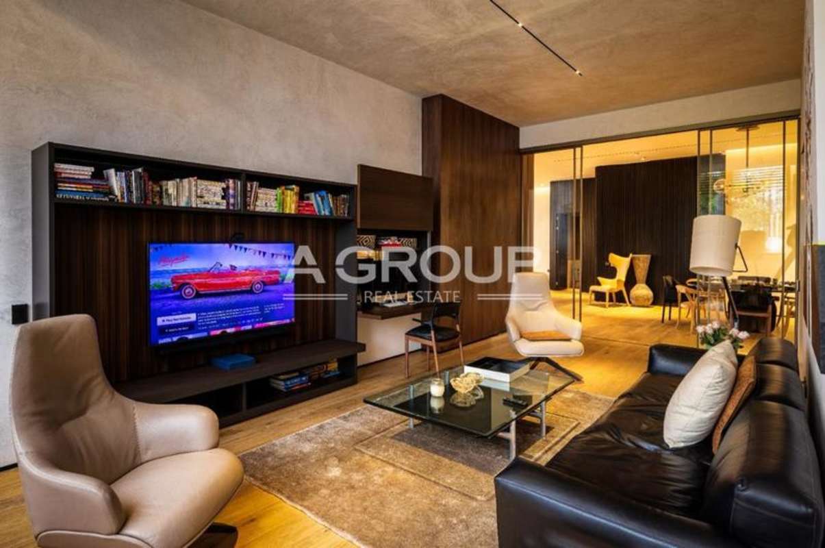 Bathroom with double vanity, soaking tub, marble accents in luxury Ocean Reef condo Panama