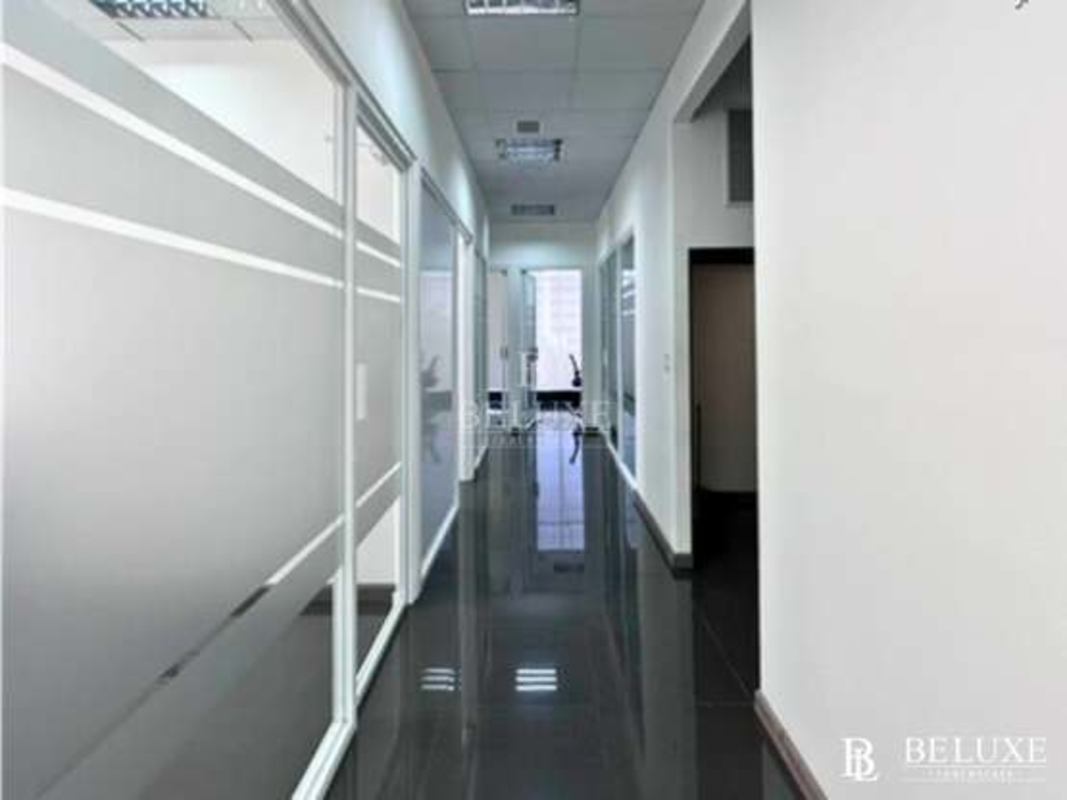 Expanded commercial office area with wide city views in PH Habitats Panama City