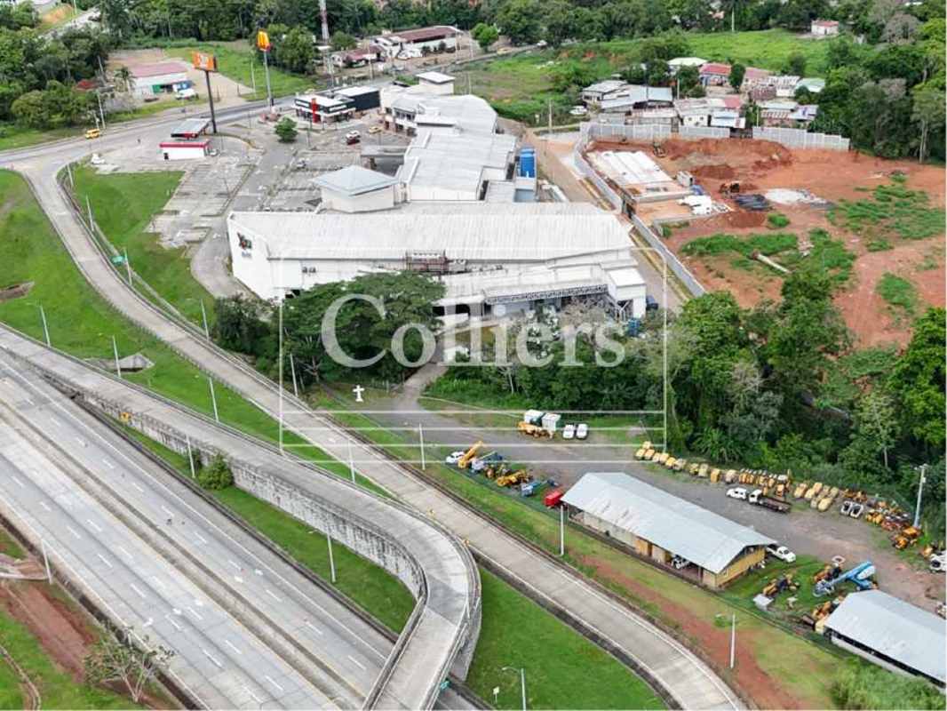 Aerial view of commercial industrial warehouse property near Plaza Villalobos Pedregal Panama