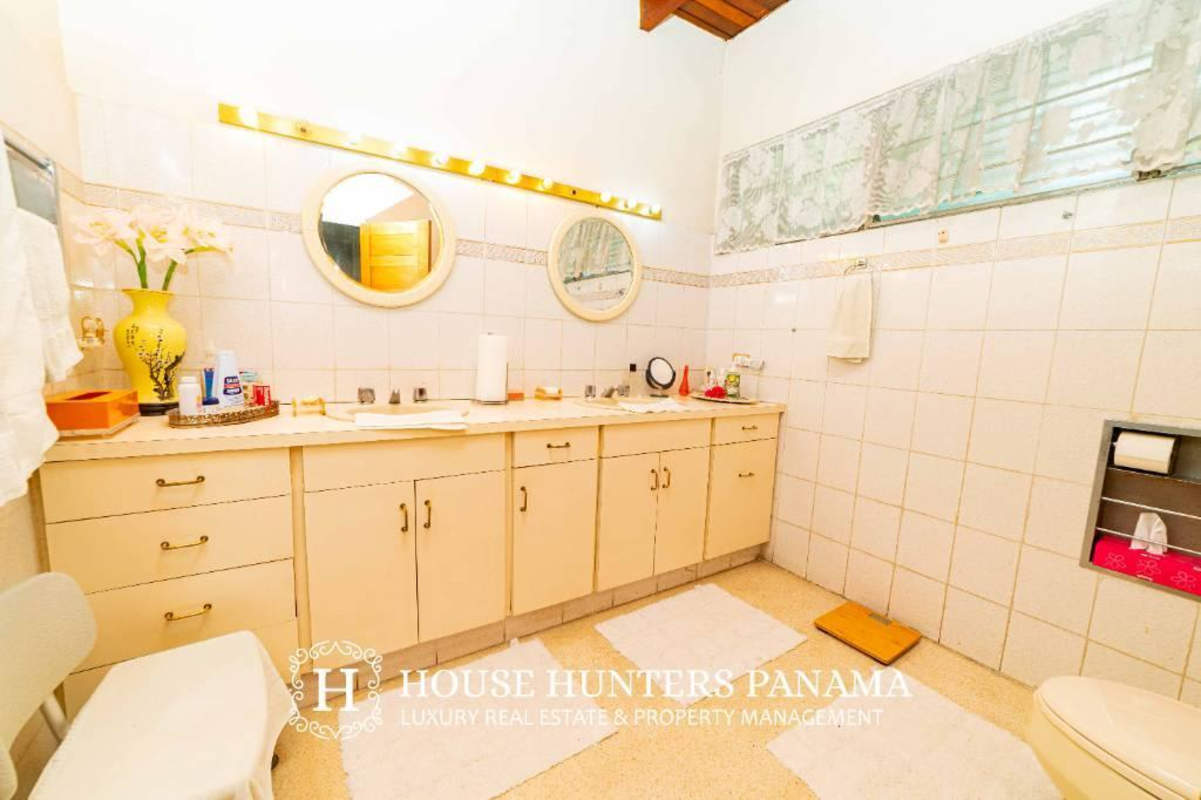 Open clear land ready for construction investment project in San Francisco Panama