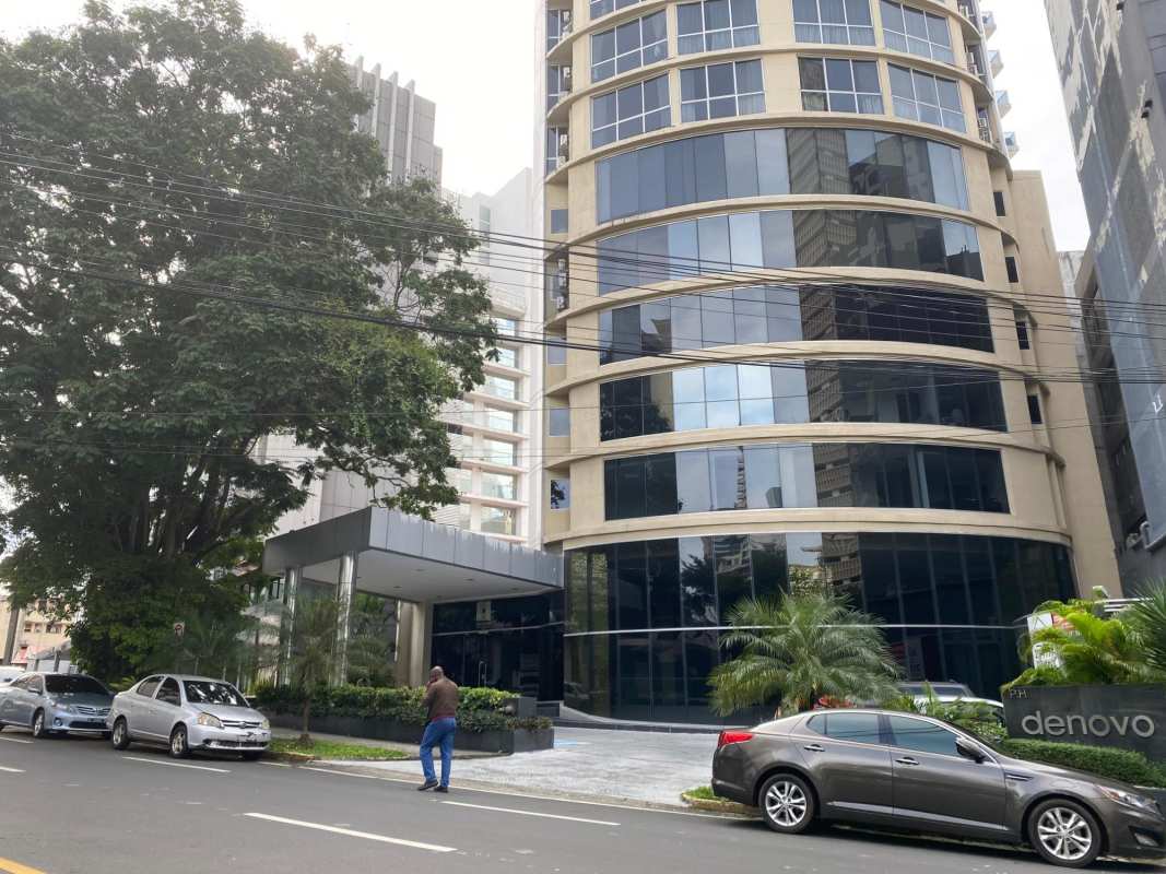PH Denovo Tower street view commercial financial district Panama