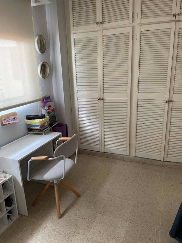 Bedroom or office with built-in closets and study desk in PH Vista Bella Plaza Marbella Panama