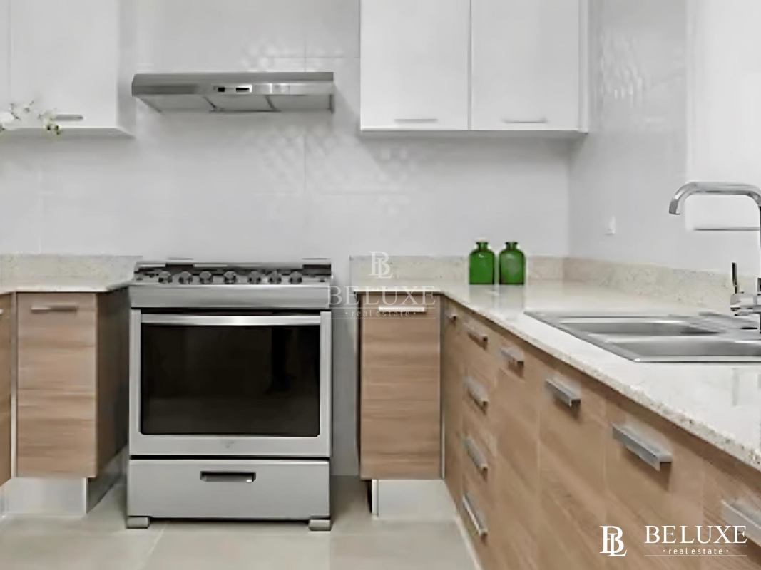 Outdoor sports court in PH Kings Park Condado del Rey Panama