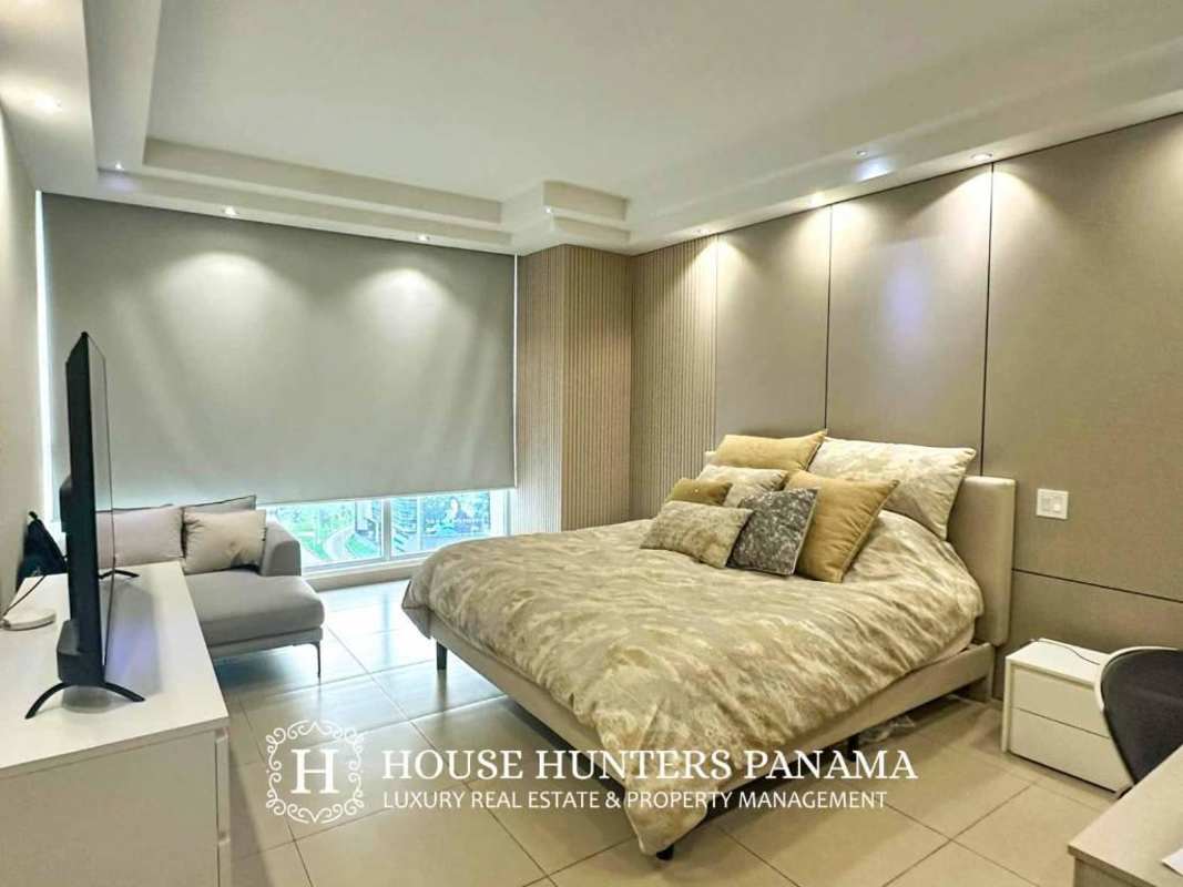Spacious master bedroom with ocean views and modern finishes in Punta Pacifica Panama