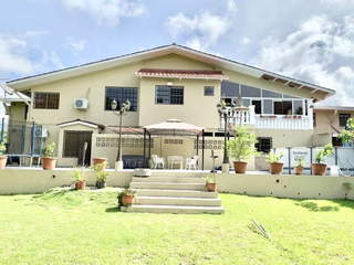 Single-family home for Sale in Clayton - 3 bedrooms