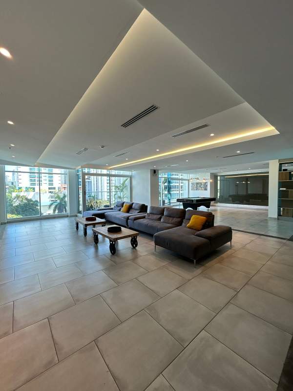 Rooftop infinity pool with ocean views in BICSA Tower Panama