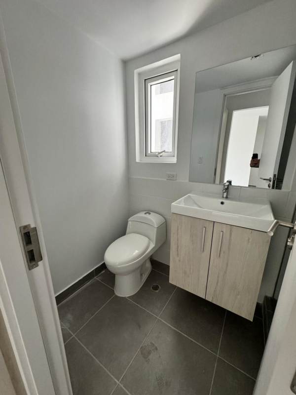 Modern small bathroom in Panama condo at Vista Pacífica