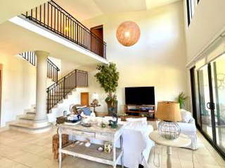 Duplex Apartment for Sale in Antón - 3 bedrooms