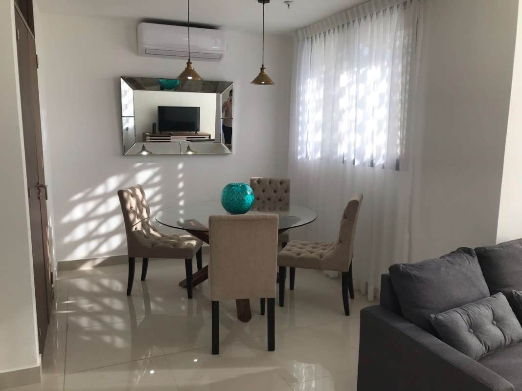 Elegant boutique lobby reception with modern design at PH Quartier Quartz Obarrio