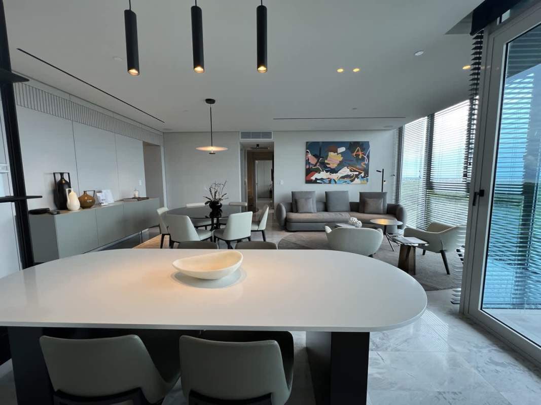 Master bedroom large windows natural light luxury condo PH The Ivy Santa María Panama